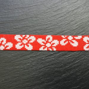 L0014 – rood met witte bloemen detail IMG_1294