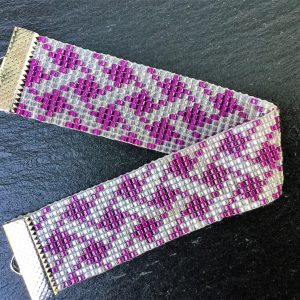 Miyuki armband paars doorzichtig