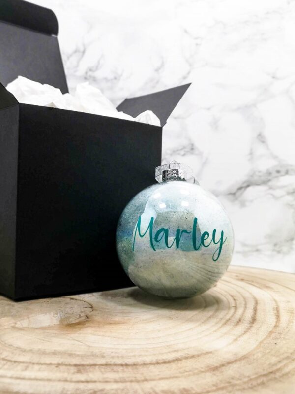 Gepersonaliseerde glazen kerstbal met naam