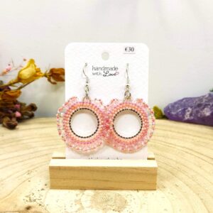 Ronde oorhangers met roze facetkralen